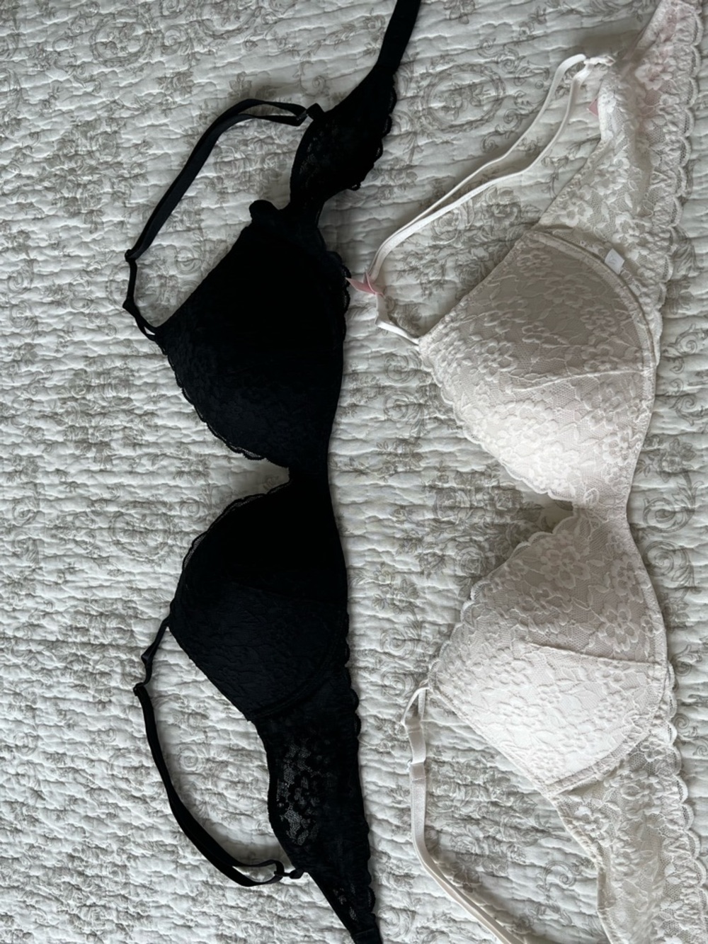 Victoria's Secret Sexy Tee Lacie wireless push-up bras